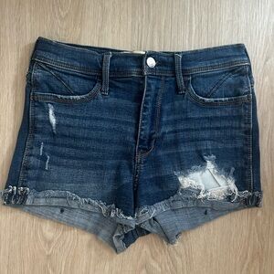 Hollister size 3 high rise short short